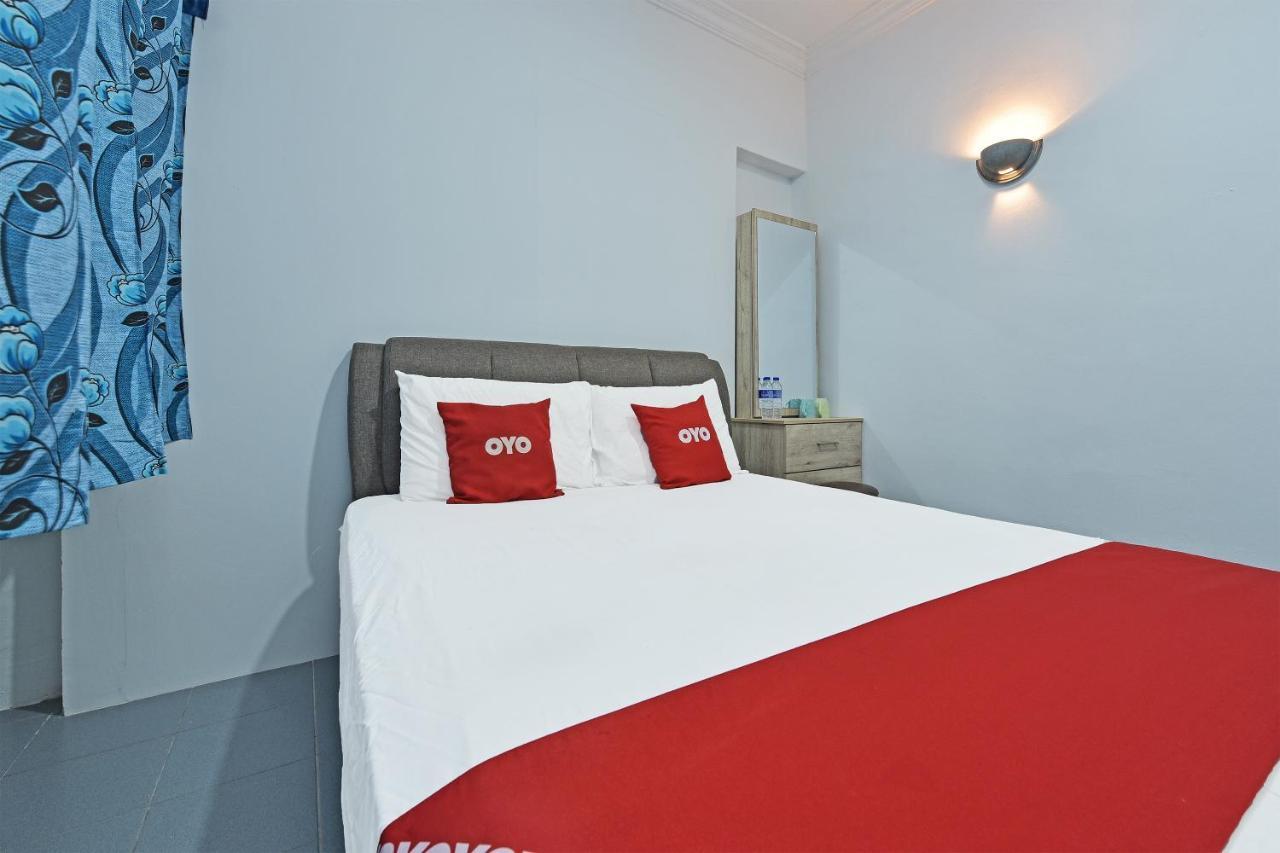 Oyo 90544 M&H Hotel Pengerang Exterior foto